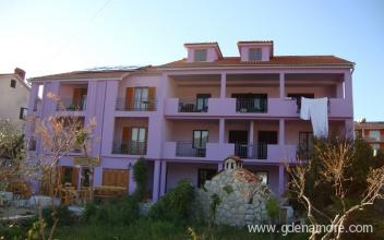 Villa Lavender, private accommodation in city Cres, Croatia