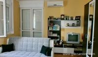 Family apartment in Herceg Novi for max 7 people, private accommodation in city Herceg Novi, Montenegro