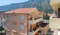 Apartmani Vasilije, privat innkvartering i sted Dobrota, Montenegro