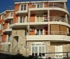 Villa Alsa - apartmanok!AKCIÓ SZEPTEMBERRE!, Magán szállás a községben Petrovac, Montenegró