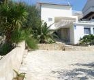 Villa Koka, private accommodation in city Murter, Croatia