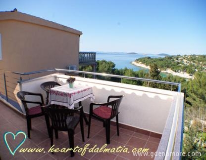 Murter Slanica apartment, private accommodation in city Murter, Croatia