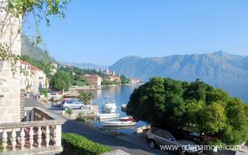 Lucic Apartmani, private accommodation in city Prčanj, Montenegro