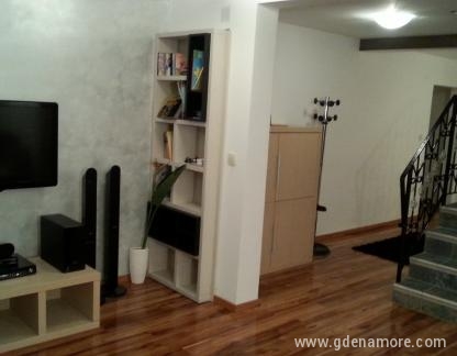 J &amp; P Apartments, privat innkvartering i sted Kotor, Montenegro