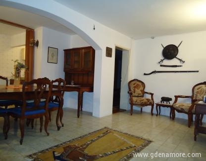 Apartmanok Knezevic, Magán szállás a községben Bečići, Montenegr&oacute;