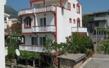 Villa Ponta, privat innkvartering i sted Dobre Vode, Montenegro