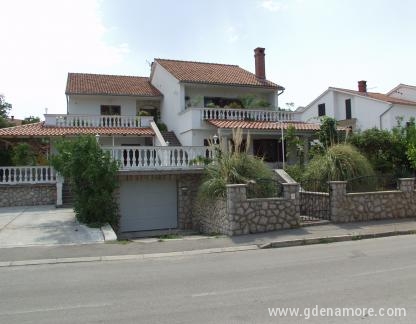 Large nicely decorated apartments 300 m from the sea, private accommodation in city KRK-Njivice, Croatia