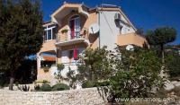 Apartmani Kozlica Sevid, privatni smeštaj u mestu Trogir, Hrvatska