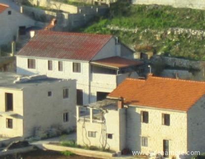 holiday house &quot;VANA&quot;, private accommodation in city Brač, Croatia