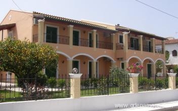 Stavros Apartments, Privatunterkunft im Ort Corfu, Griechenland