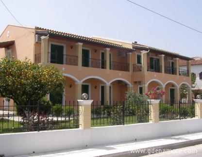 Stavros Apartments, zasebne nastanitve v mestu Corfu, Grčija