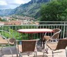 GUEST HOUSE SANDRA, alloggi privati a Kotor, Montenegro