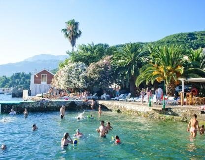Apartmanok Vella, Magán szállás a községben Kumbor, Montenegr&oacute;
