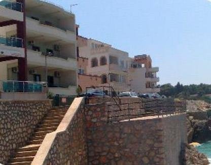 Apartmani Dasek, privatni smeštaj u mestu Dobre Vode, Crna Gora