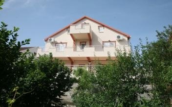 Apartamentos Kalezic, alojamiento privado en Radovići, Montenegro