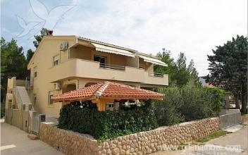 Apartamentos Ribnica, alojamiento privado en Ribnica, Croacia