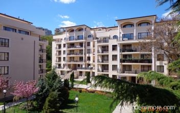 One-bedroom apartment 50 metres from the beach in Golden sands, Privatunterkunft im Ort Golden Sands, Bulgarien