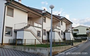 Apartments Adriana, private accommodation in city Vir, Croatia