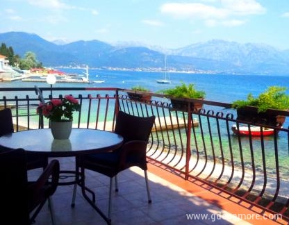 Apartments Pavlovic, private accommodation in city Bao&scaron;ići, Montenegro - Apartman - Terasa