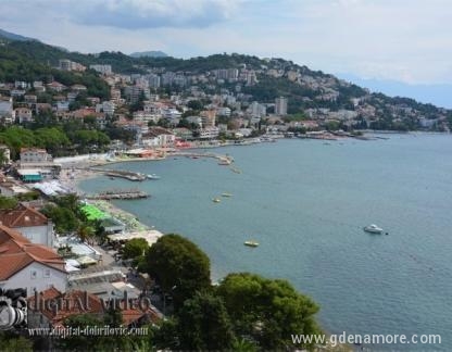 Apartmanok DeKom, Magán szállás a községben Igalo, Montenegr&oacute;