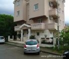 Apartments Golijanin, Privatunterkunft im Ort Bečići, Montenegro