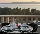 Apartments Ursic, private accommodation in city Brela, Croatia