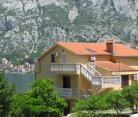 Appartements und Zimmer Lucic, Privatunterkunft im Ort Prčanj, Montenegro