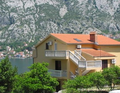 Leiligheter og rom Lucic, privat innkvartering i sted Prčanj, Montenegro
