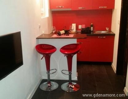 Appartements Bojanovic Sutomore, logement privé à Sutomore, Mont&eacute;n&eacute;gro