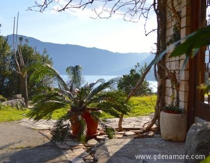 Villa Luna Risan, Privatunterkunft im Ort Risan, Montenegro