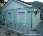 Apartmanok Djuricic, Magán szállás a községben Baošići, Montenegró