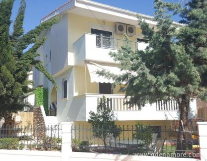 Maisonette De Luxe, частни квартири в града Kavala, Гърция