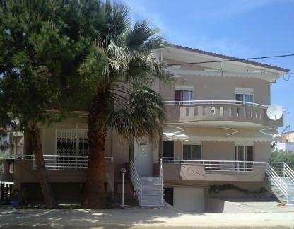 VILA DAFNI, Privatunterkunft im Ort Orfynio Beach, Griechenland
