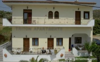 Triton Apartments, private accommodation in city Nea Skioni, Greece