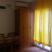 Leiligheter i enebolig i Becici, privat innkvartering i sted Bečići, Montenegro - Trokrevetni apartman