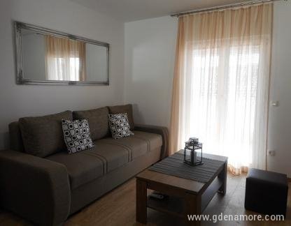 Spring, private accommodation in city Vodice, Croatia - dnevni boravak