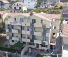 Apartmani Prascevic, privatni smeštaj u mestu Radovići, Crna Gora