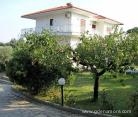 Ioanna-Villa-Wohnungen, Privatunterkunft im Ort Nikiti, Griechenland