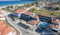 Mary's Residence Suites, private accommodation in city Golden beach, Greece