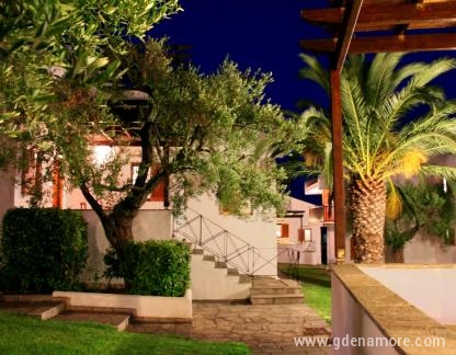 Trikorfo Beach Resort, logement privé à Gerakini, Gr&egrave;ce - trikorfo-beach-resort-gerakini-sithonia-1