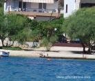 Apartments Gordana, private accommodation in city Grebaštica, Croatia