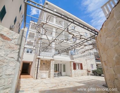 APARTMENTS IVAN, , private accommodation in city Petrovac, Montenegro - 5