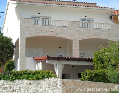 Apartments Meri, Ciovo, 1 Reihe zum Meer, Privatunterkunft im Ort Čiovo, Kroatien - DSC00669