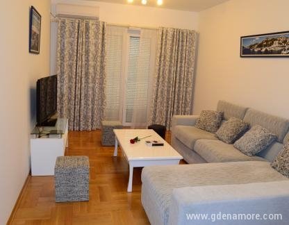 One-room apartment, private accommodation in city Tivat, Montenegro - DSC_0765