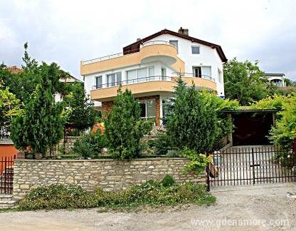 Дача, вила Попов, private accommodation in city Balchik, Bulgaria - IMG_0050