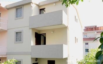 Apartmanok Kurtović, Magán szállás a községben Petrovac, Montenegró