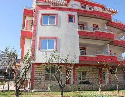 M-Wohnungen 2, Privatunterkunft im Ort Dobre Vode, Montenegro - M Apartments 2