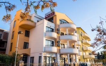 DeLux leiligheter, privat innkvartering i sted Dobre Vode, Montenegro