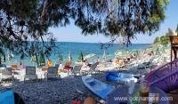 Comodo trilocale a 150m dal mare!, alloggi privati a Šušanj, Montenegro