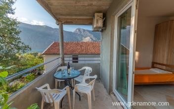 Apartments Kotaras, private accommodation in city Risan, Montenegro